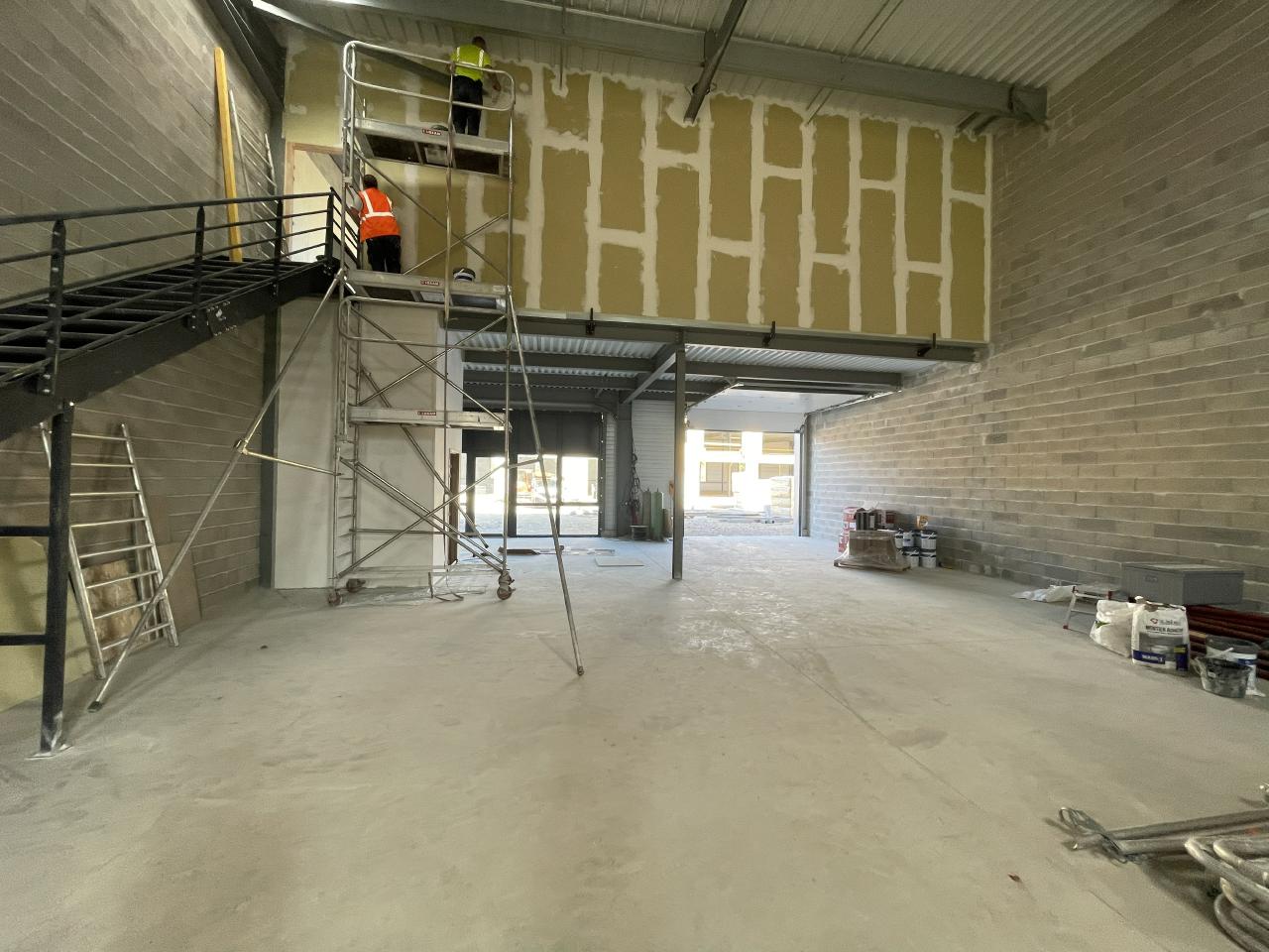 Local d'activité Seyne-sur-Mer 5751m² Location local d'activité Seyne-sur-Mer Var OLACT2311925 1